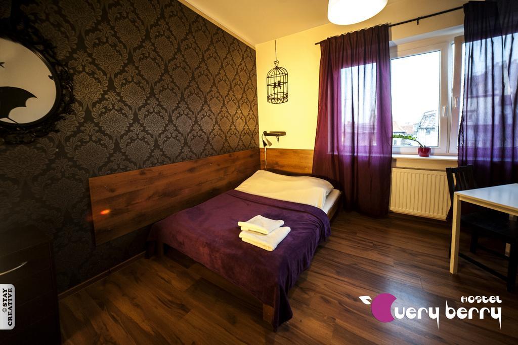 Very Berry Hostel - Old Town, Parking, Lift, Reception 24H Poznań Extérieur photo